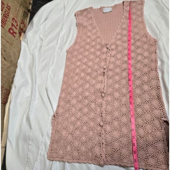 VINTAGE 90s pink peach crochet button‎ up long sleeveless sweater vest M - Picture 6 of 6